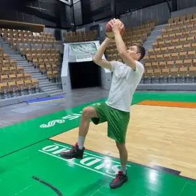 Chaussures de basketball SUSPENDED - Noir/Rouge